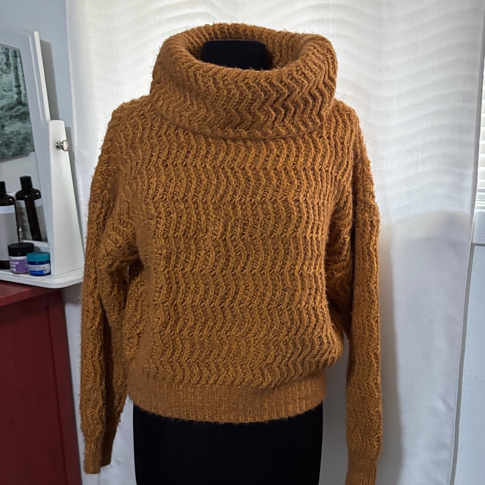 Cozy Women's Sweater in Mustard